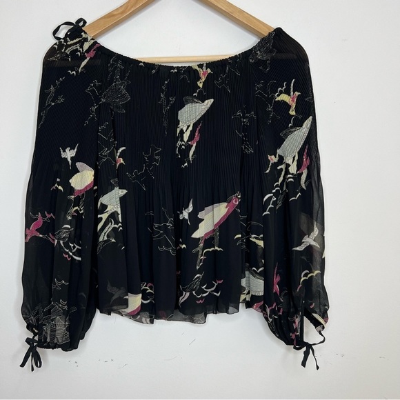 Aritzia Wilfred Talence Off Shoulder Blouse in foulard Black pattern XS women - Picture 2 of 9